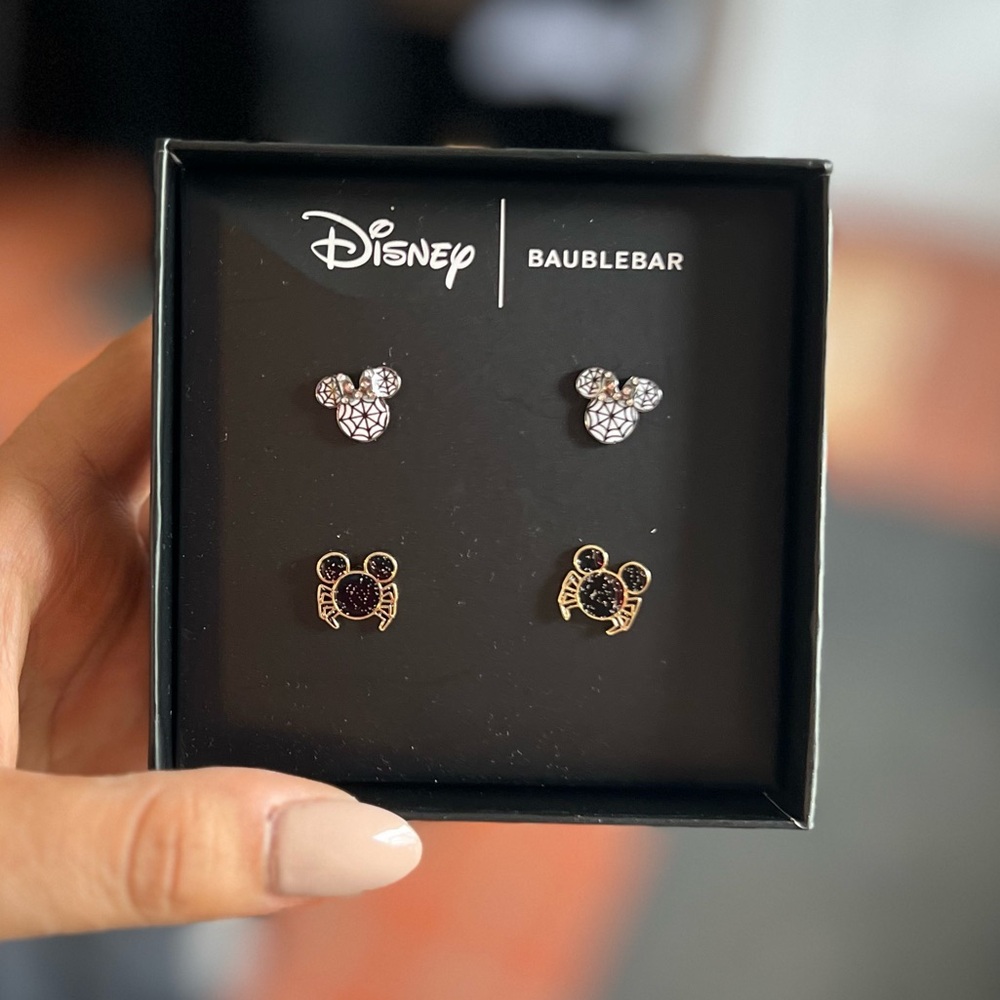 Mickey Spider, Minnie web stud earrings